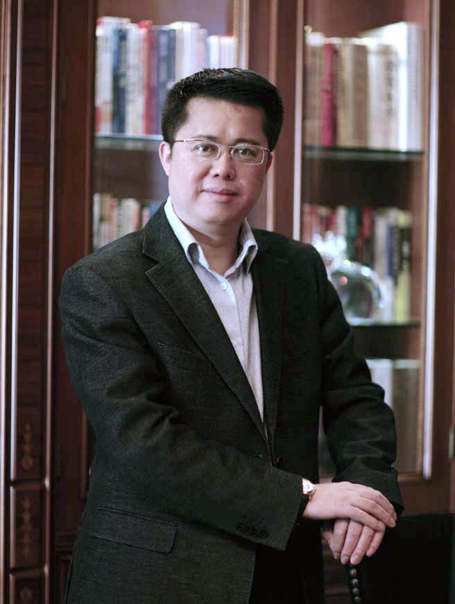 19管飛  執行會長  第十二屆全國政協委員、錦繡集團董事局主席.jpg